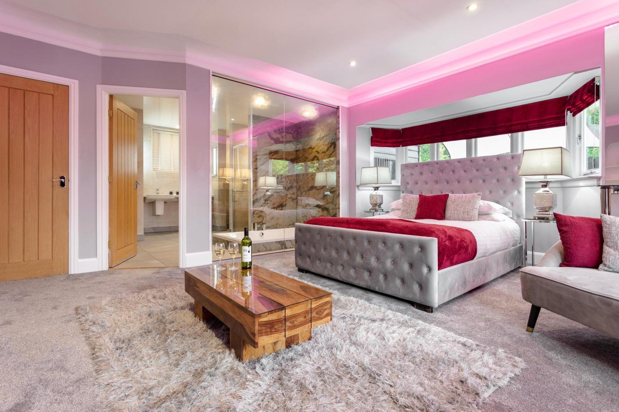 Aphrodites Group - Luxury Hot Tub Suites In Central Lake District! Боунесс-он-Віндермір Екстер'єр фото