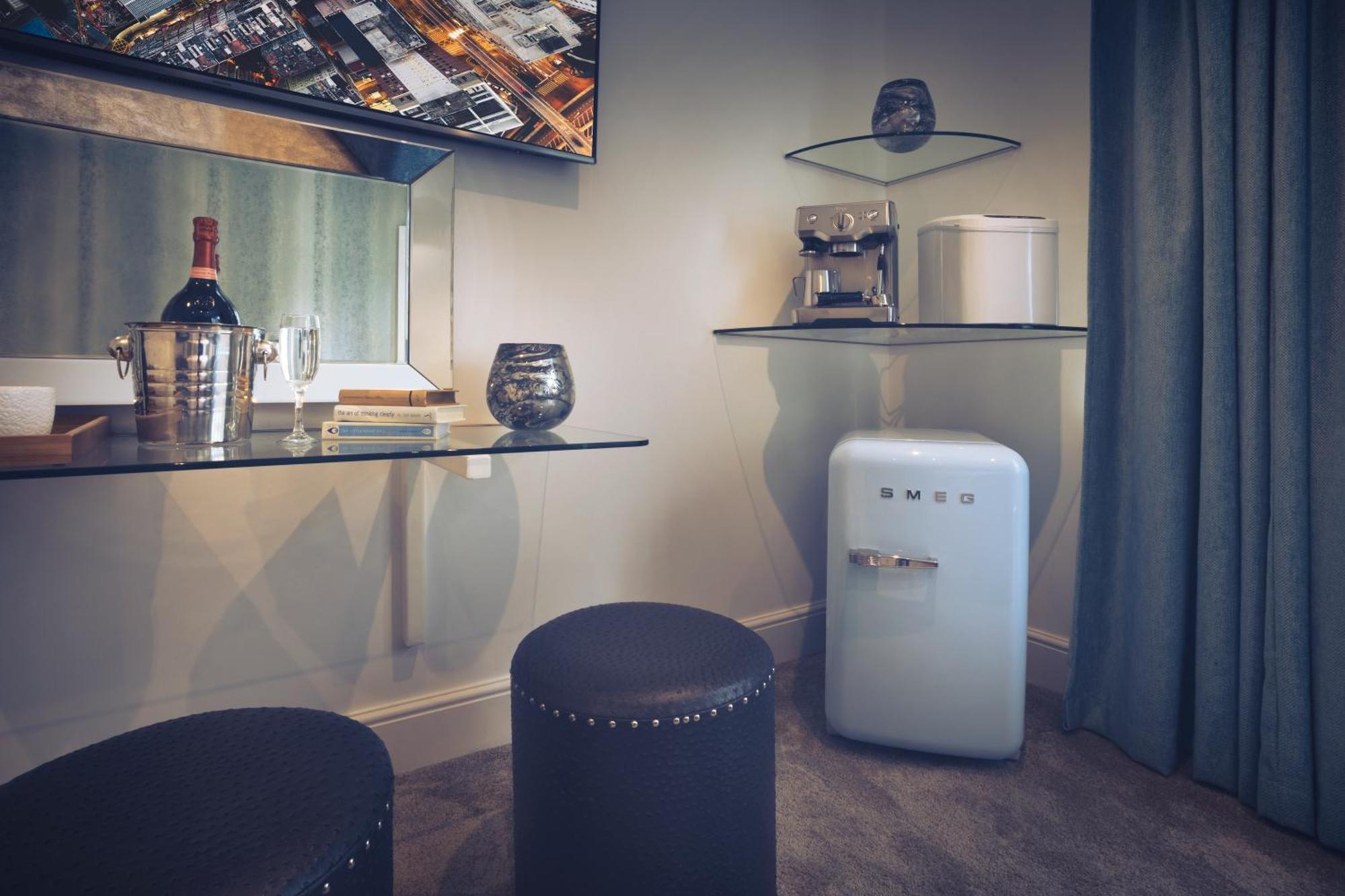 Aphrodites Group - Luxury Hot Tub Suites In Central Lake District! Боунесс-он-Віндермір Екстер'єр фото