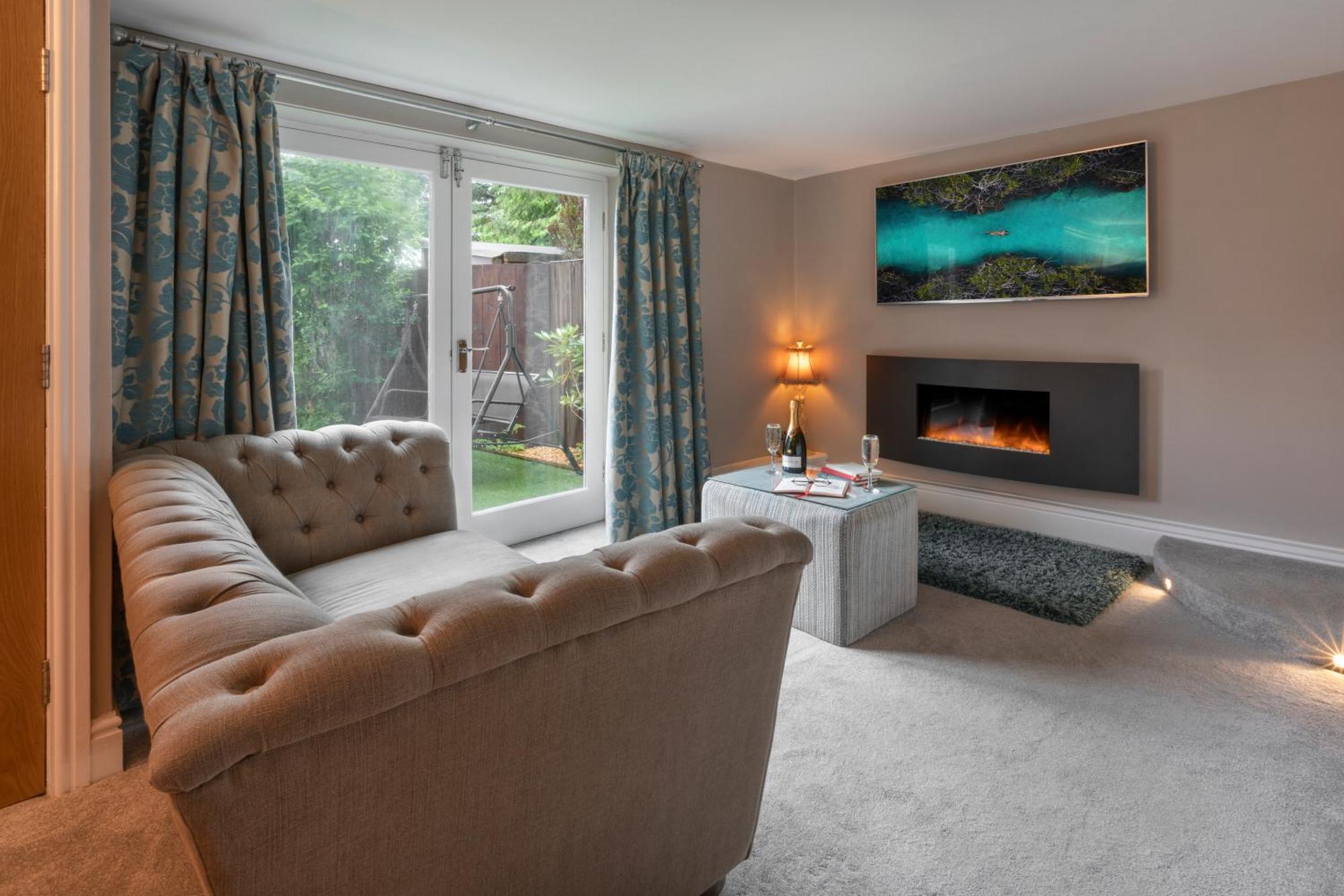 Aphrodites Group - Luxury Hot Tub Suites In Central Lake District! Боунесс-он-Віндермір Екстер'єр фото